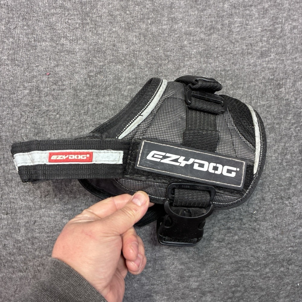 EzyDog Convert Dog Harness Medium Charcoal Grey Reflective Adjustable